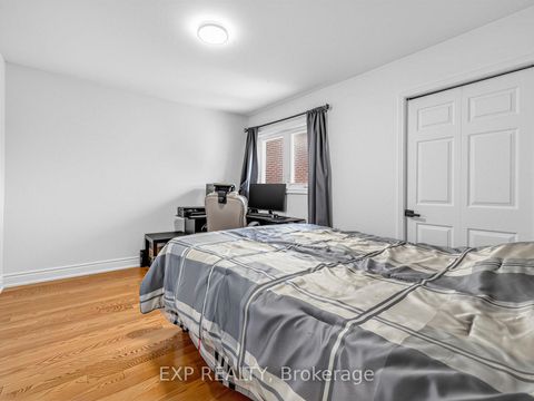 Photo 19 at 125 Green Bush Crescent, Yorkhill, Vaughan