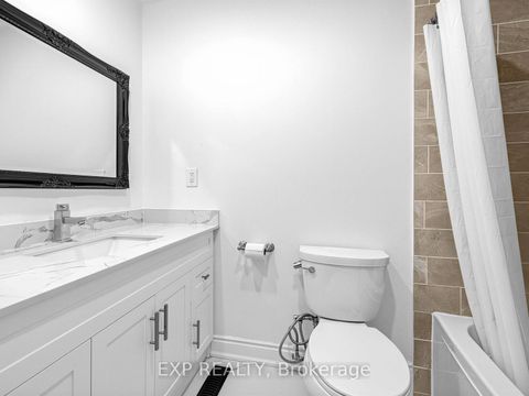 Photo 21 at 125 Green Bush Crescent, Yorkhill, Vaughan