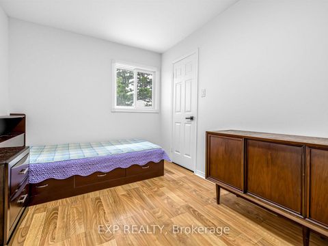 Photo 22 at 125 Green Bush Crescent, Yorkhill, Vaughan