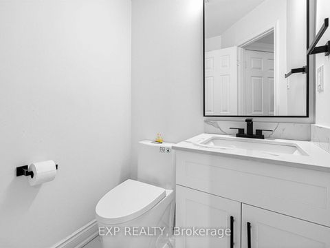 Photo 32 at 125 Green Bush Crescent, Yorkhill, Vaughan