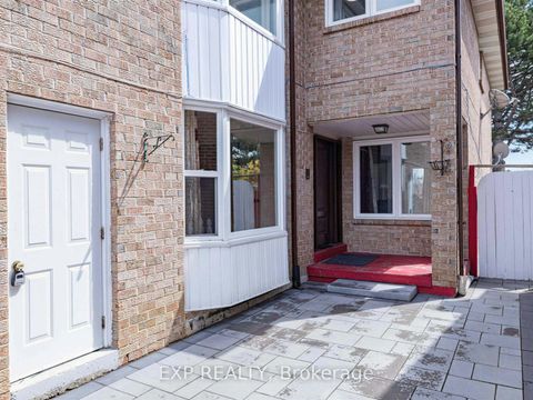 Photo 33 at 125 Green Bush Crescent, Yorkhill, Vaughan