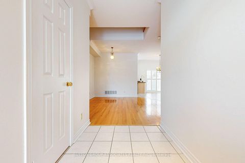 Photo 6 at 31 Pairash Avenue, Mill Pond, Richmond Hill