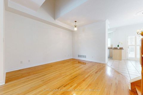 Photo 8 at 31 Pairash Avenue, Mill Pond, Richmond Hill