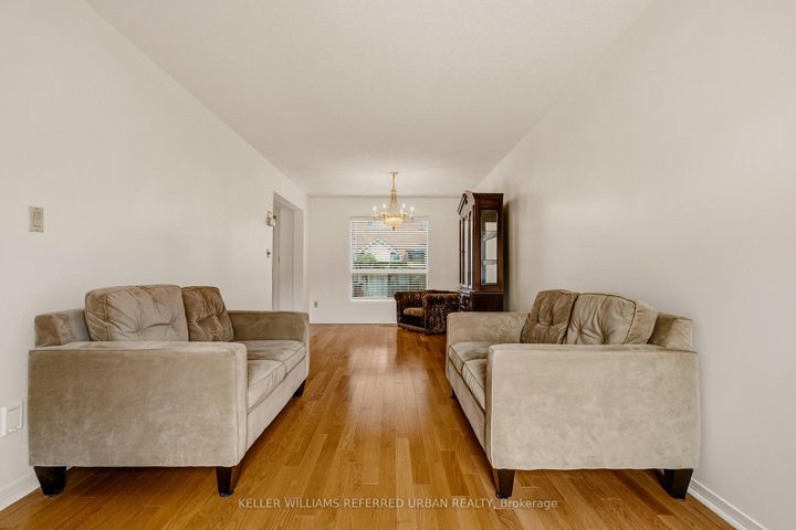 Photo 10 at 90 Lynette Drive, Falkirk, Hamilton