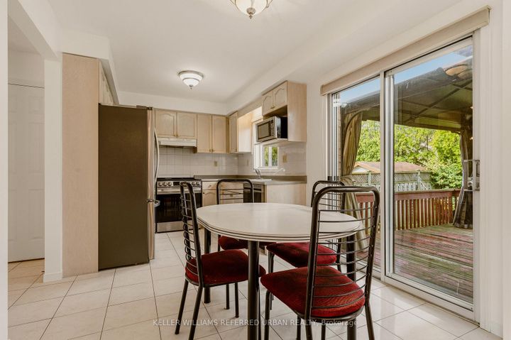 Photo 20 at 90 Lynette Drive, Falkirk, Hamilton