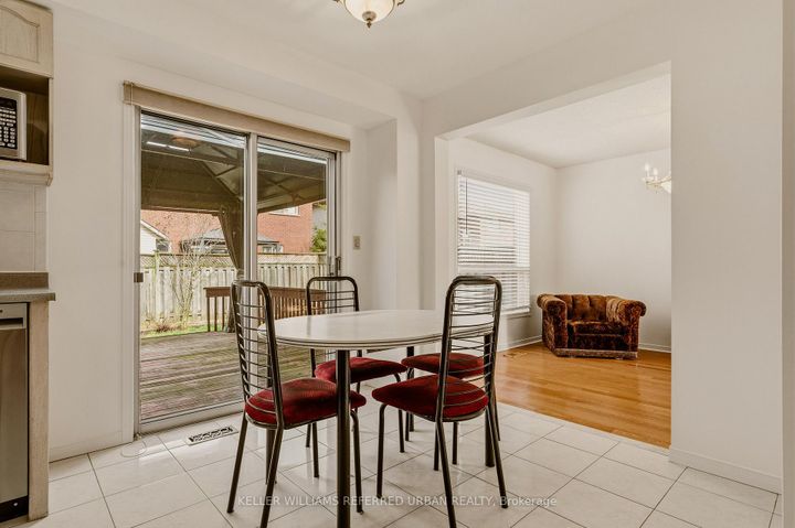 Photo 22 at 90 Lynette Drive, Falkirk, Hamilton