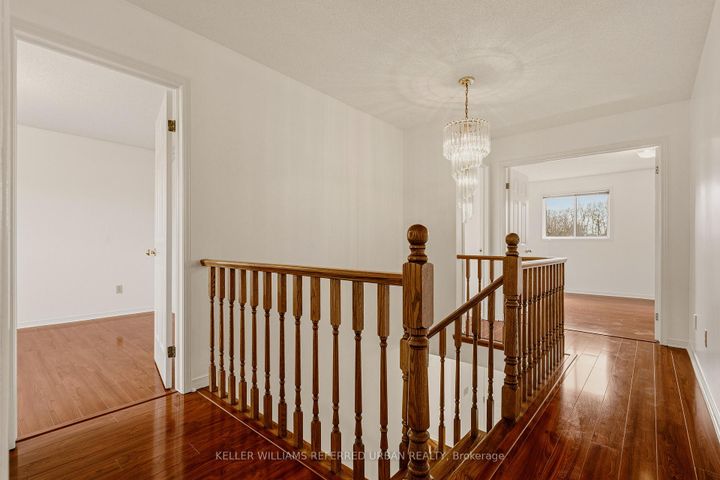 Photo 37 at 90 Lynette Drive, Falkirk, Hamilton