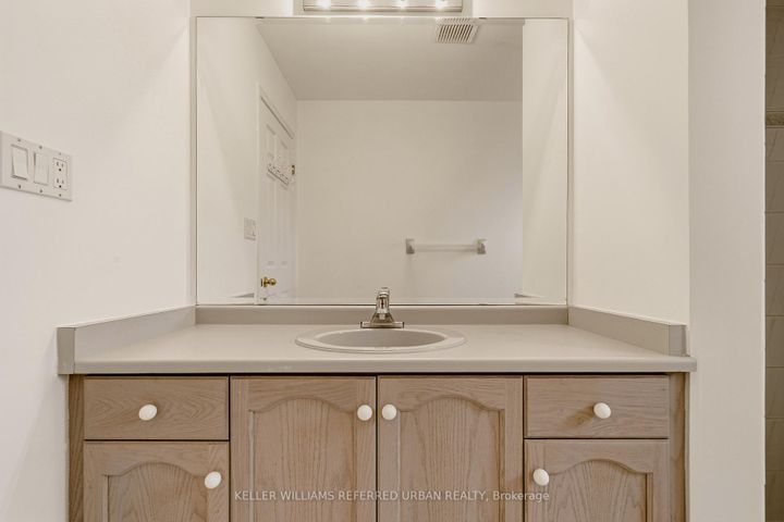 Photo 39 at 90 Lynette Drive, Falkirk, Hamilton