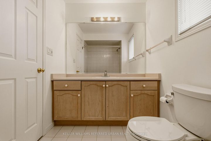 Photo 40 at 90 Lynette Drive, Falkirk, Hamilton