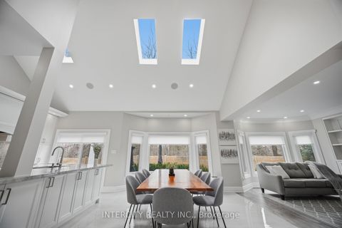 Photo 17 at 61 Woodland Trail Court, Islington Woods, Vaughan