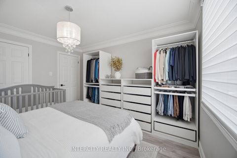 Photo 34 at 61 Woodland Trail Court, Islington Woods, Vaughan