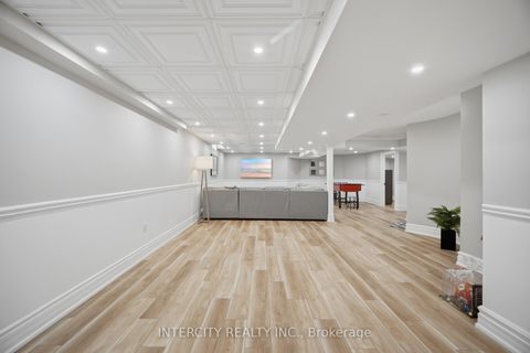 Photo 40 at 61 Woodland Trail Court, Islington Woods, Vaughan