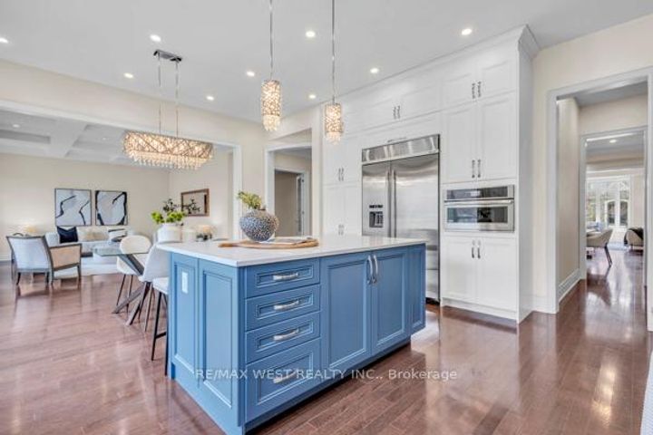 Photo 19 at 17 Torgan Trail, Kleinburg, Vaughan