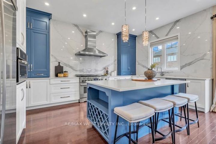 Photo 21 at 17 Torgan Trail, Kleinburg, Vaughan