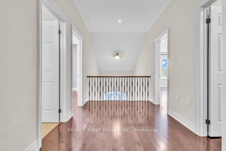 Photo 28 at 17 Torgan Trail, Kleinburg, Vaughan