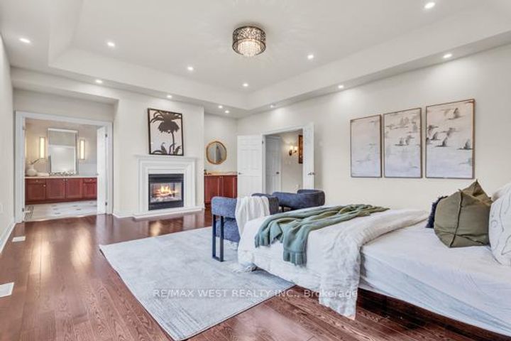 Photo 31 at 17 Torgan Trail, Kleinburg, Vaughan