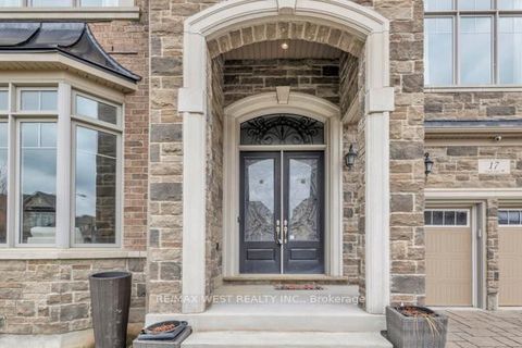 Photo 3 at 17 Torgan Trail, Kleinburg, Vaughan