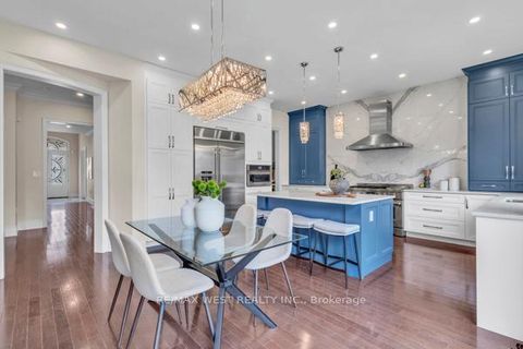 Photo 16 at 17 Torgan Trail, Kleinburg, Vaughan