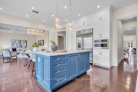 Photo 19 at 17 Torgan Trail, Kleinburg, Vaughan