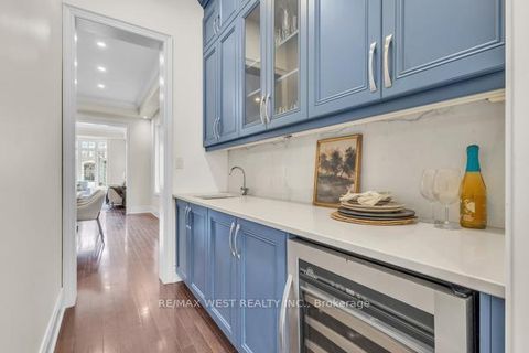 Photo 22 at 17 Torgan Trail, Kleinburg, Vaughan