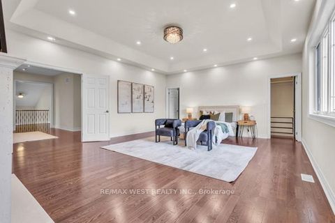 Photo 30 at 17 Torgan Trail, Kleinburg, Vaughan