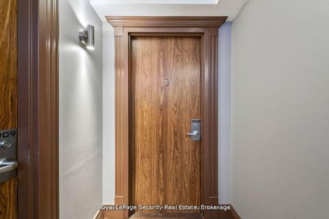 Photo 5 at 908 - 105 Victoria Street, Yonge Corridor, Toronto