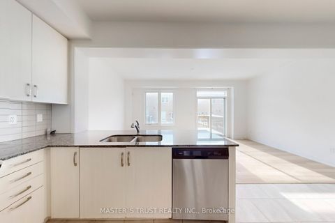 Photo 12 at 208 Harding Park Street, Glenway Estates, Newmarket