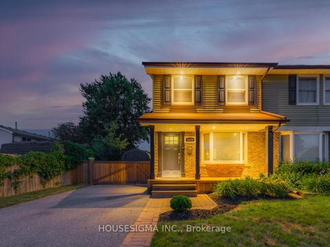 Photo 1 at 1379 Orlando Court, Samac, Oshawa