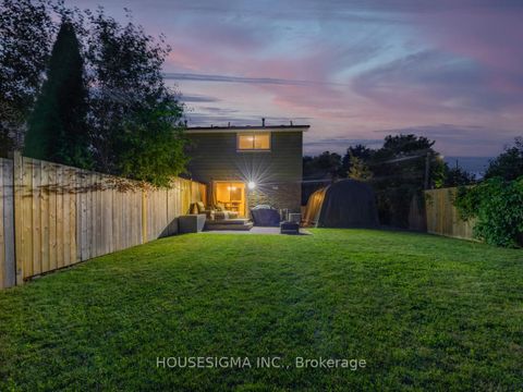 Photo 4 at 1379 Orlando Court, Samac, Oshawa