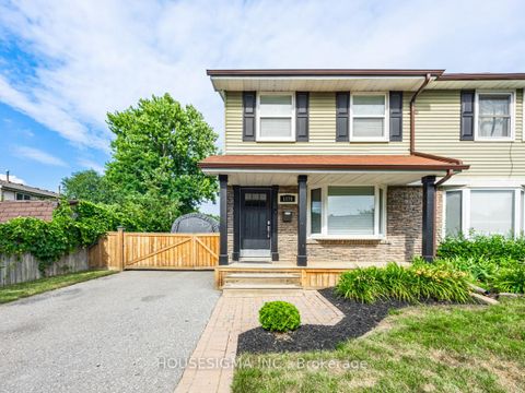 Photo 7 at 1379 Orlando Court, Samac, Oshawa