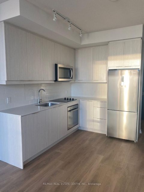 Photo 5 at 722 - 36 Forest Manor Road, Henry Farm, Toronto