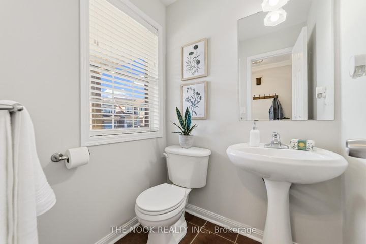 Photo 4 at 1556 Harwood Drive, CL Clarke, Milton