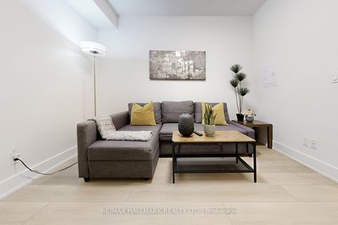 Photo 14 at TH14 - 30 Nelson Street, Waterfront Communities C1, Toronto