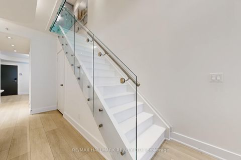 Photo 18 at TH14 - 30 Nelson Street, Waterfront Communities C1, Toronto