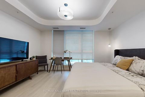 Photo 22 at TH14 - 30 Nelson Street, Waterfront Communities C1, Toronto