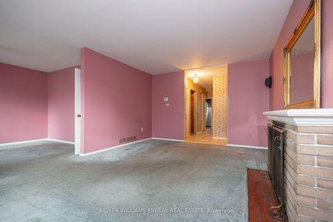 Photo 3 at 159 Princess Margaret Boulevard, Rosethorn, Toronto
