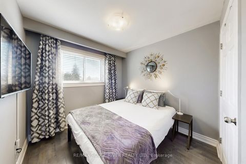 Photo 25 at 132 Beaverbrook Court, Rouge E10, Toronto