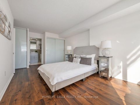 Photo 10 at 1709 - 7250 Yonge Street, Yorkhill, Vaughan