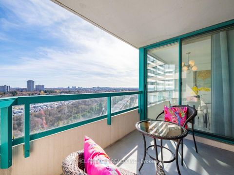 Photo 16 at 1709 - 7250 Yonge Street, Yorkhill, Vaughan