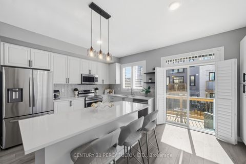 Photo 10 at 115 Ambereen Place, Bowmanville, Clarington