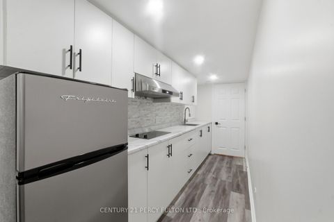 Photo 33 at 115 Ambereen Place, Bowmanville, Clarington