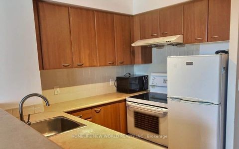 Photo 4 at 1906 - 36 Lee Centre Drive, Woburn, Toronto