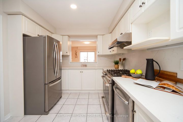 Photo 2 at 3809 Talias Crescent, Churchill Meadows, Mississauga