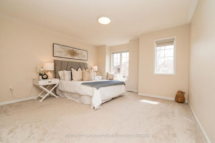 Photo 4 at 3809 Talias Crescent, Churchill Meadows, Mississauga