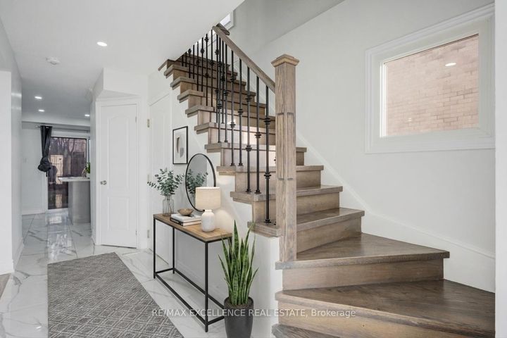 Photo 22 at 48 Traverston Court, Heart Lake West, Brampton