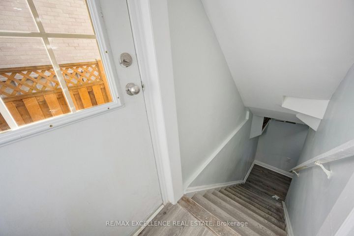 Photo 30 at 48 Traverston Court, Heart Lake West, Brampton