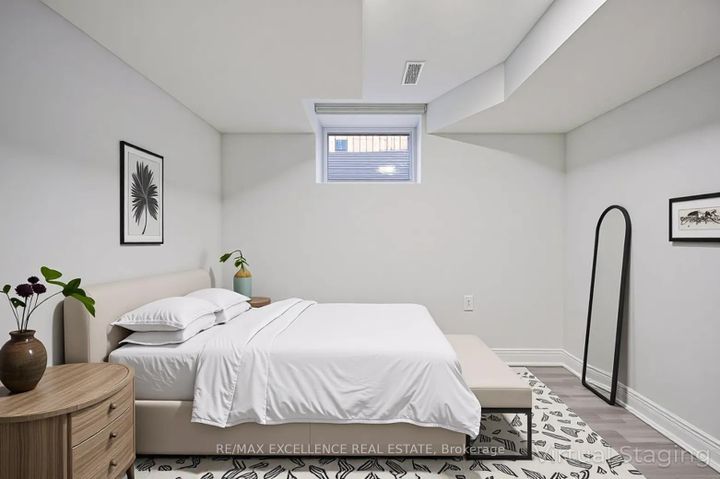 Photo 36 at 48 Traverston Court, Heart Lake West, Brampton