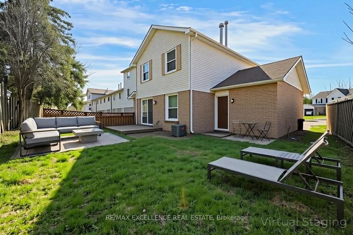 Photo 38 at 48 Traverston Court, Heart Lake West, Brampton