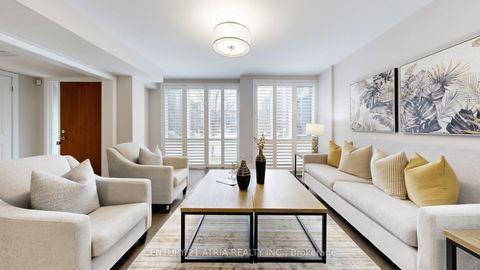 Photo 5 at 15 Thorncrest Drive, Patterson, Vaughan