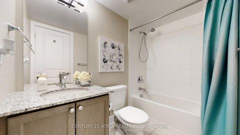 Photo 9 at 15 Thorncrest Drive, Patterson, Vaughan